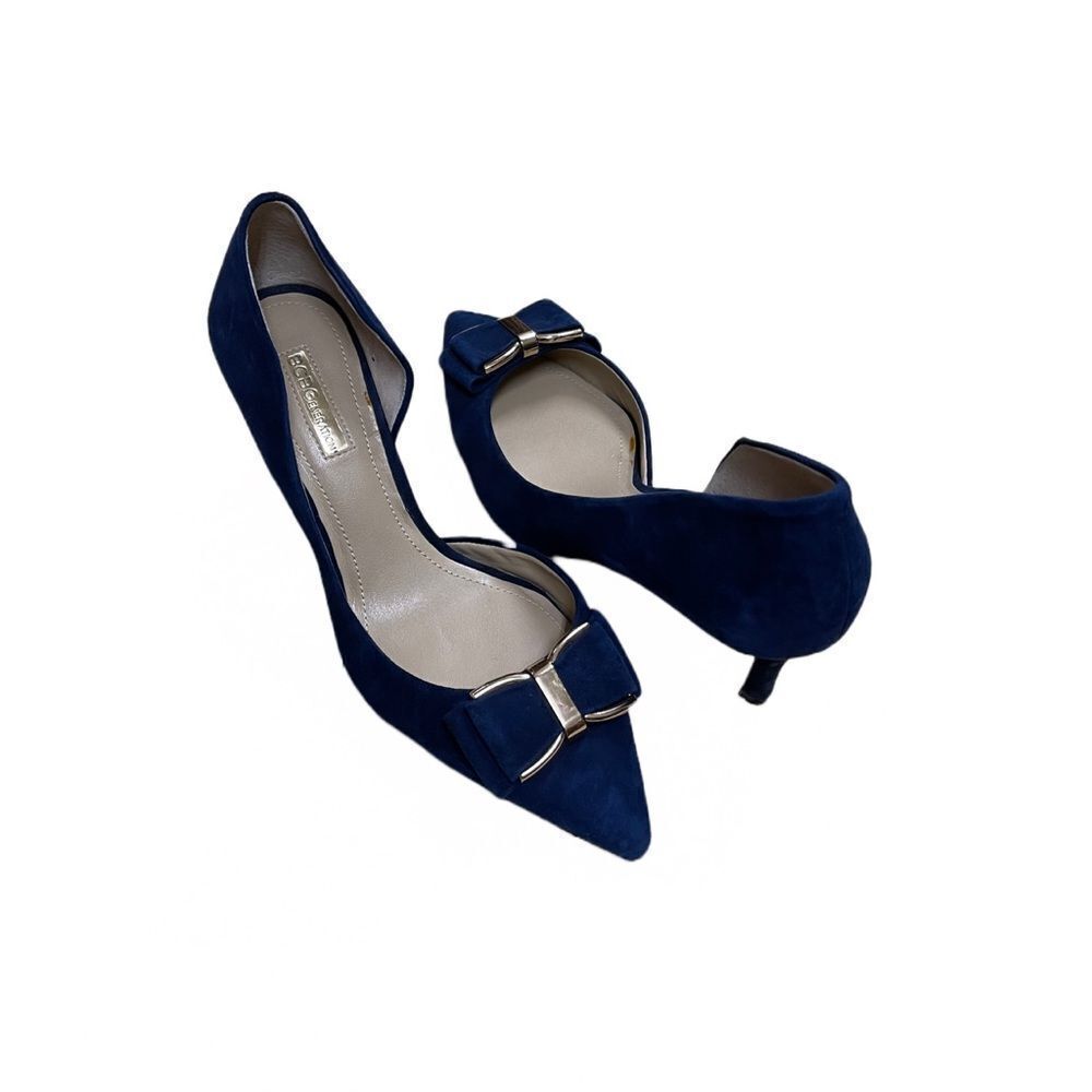 🌟75% OFF🌟NEW🌟BCBG Blue Suede Leather Bow Heels